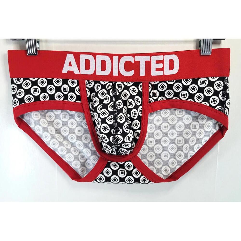 ADDICTED Men’s M / 32 Geometric Brief Red & Black - NEW